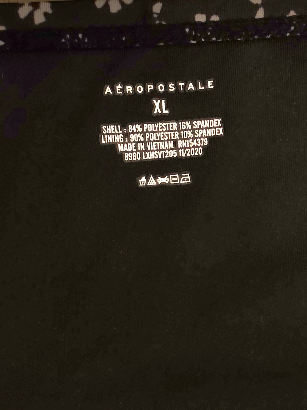 Aéropostale XL Black Top - Branded Tee